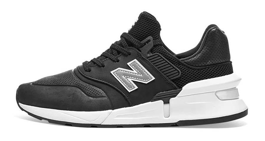 Le pack COMME des GARÇONS x New Balance 997S dévoilé COMME des GARÇONS x New Balance 997S Black