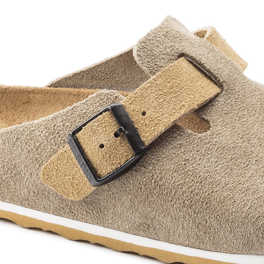 BIRKENSTOCK x Universal Works lancent une collection en édition limitée BIRKENSTOCK x Universal Works Boston Sand