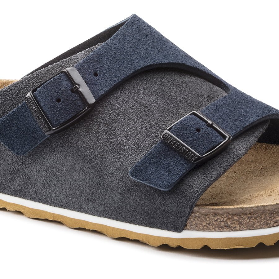 BIRKENSTOCK x Universal Works lancent une collection en édition limitée BIRKENSTOCK x Universal Works Zurich Navy