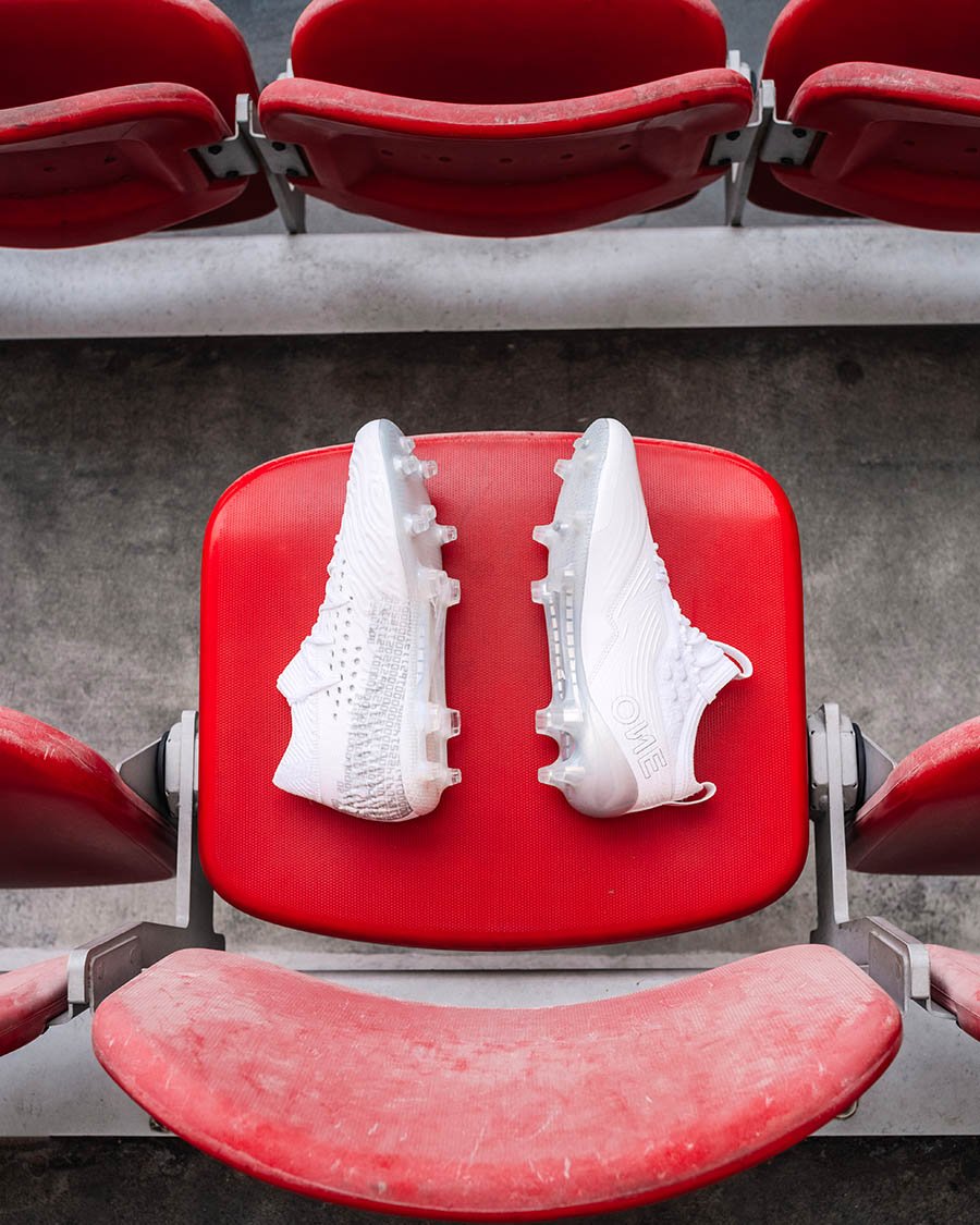 PUMA Football dévoile le pack CODE BREAKER à 1 400 exemplaires PUMA Football Pack CODE BREAKER