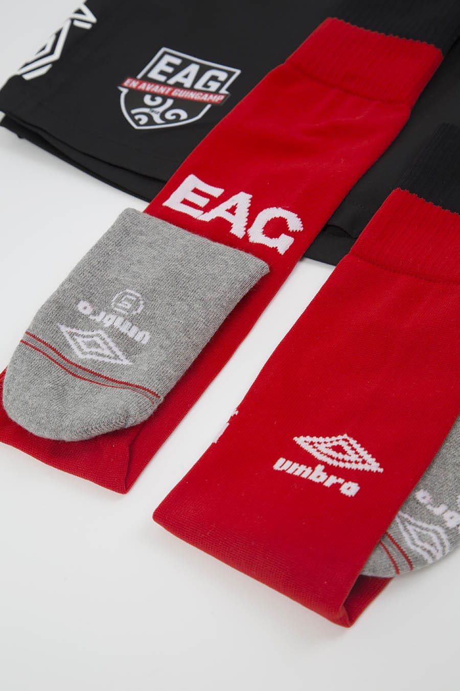 Umbro x EA Guingamp Saison 2019 20 Kit Domicile 4 Umbro x EA Guingamp Saison 2019-20 - Kit Domicile