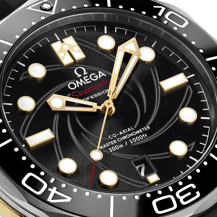 OMEGA Seamaster Diver 300M James Bond 2 OMEGA Seamaster Diver 300M - James Bond