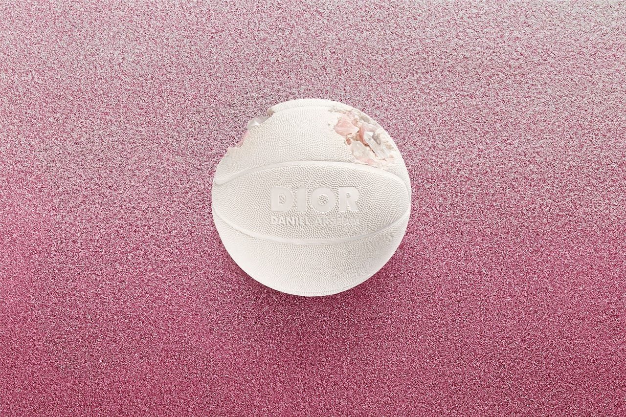 Dior x Daniel Arsham Objets en édition limitée 1 Dior x Daniel Arsham - Objets en édition limitée