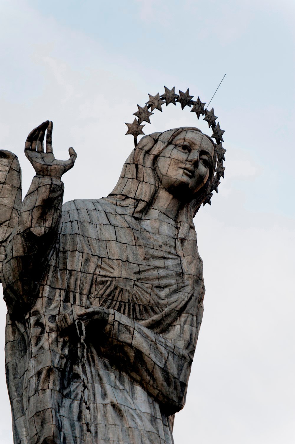 Dix Chefs-d'œuvre colossales - Vierge de Quito Équateur