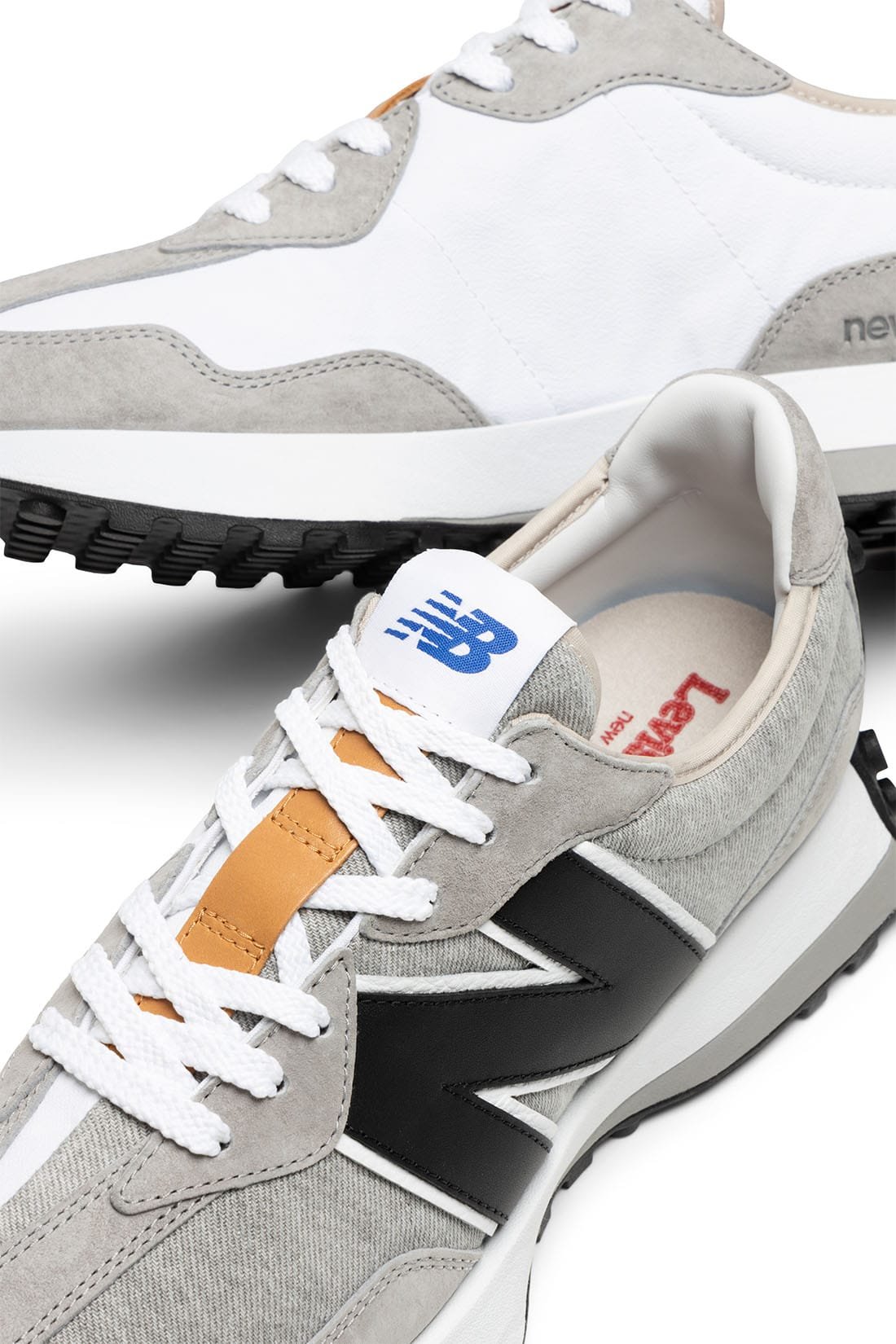 Levis x New Balance 327 4 Levi's x New Balance 327