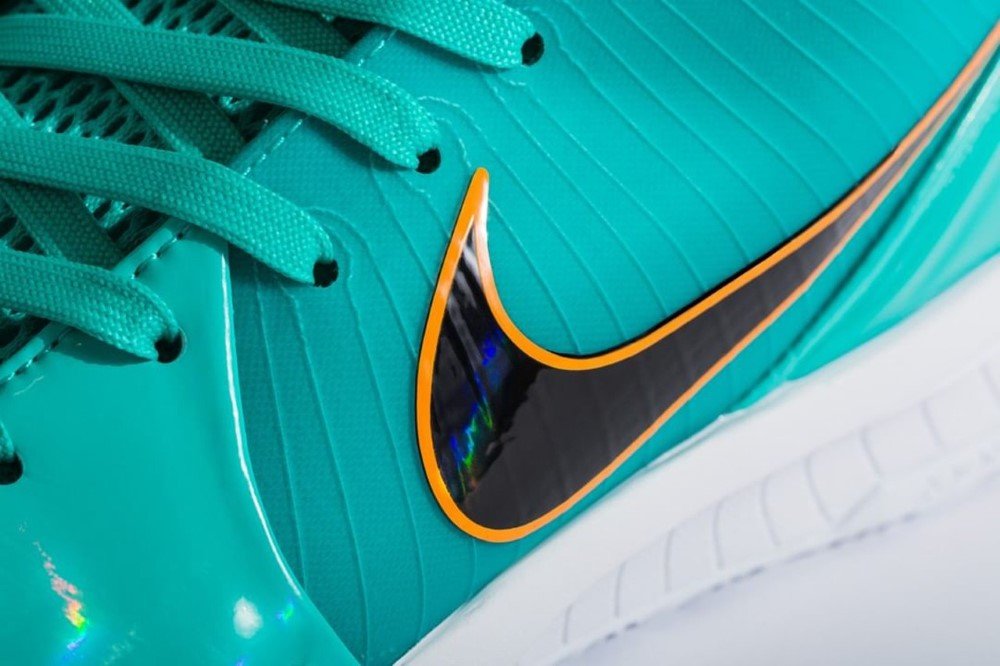 UNDEFEATED x Nike Kobe 4 Protro 5 UNDEFEATED x Nike Kobe 4 Protro