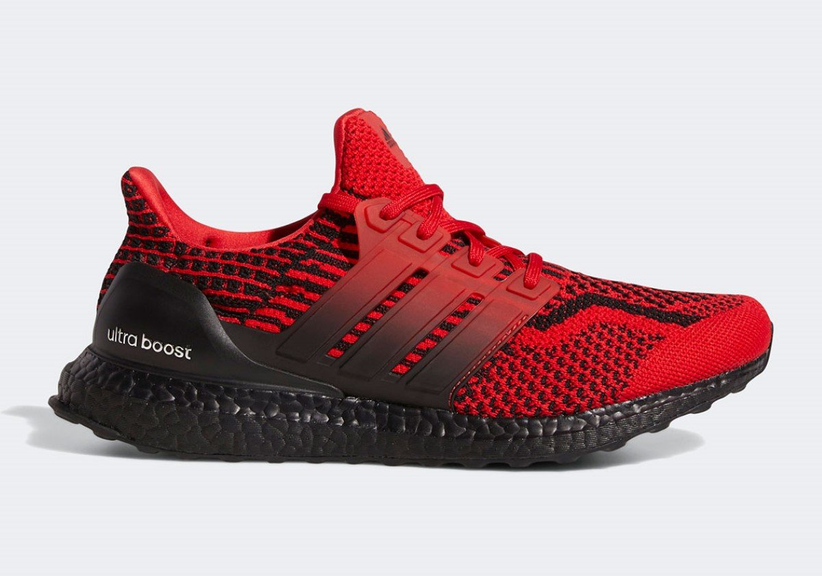 adidas Ultra Boost 5.0 DNA "Scarlet-Core Black"