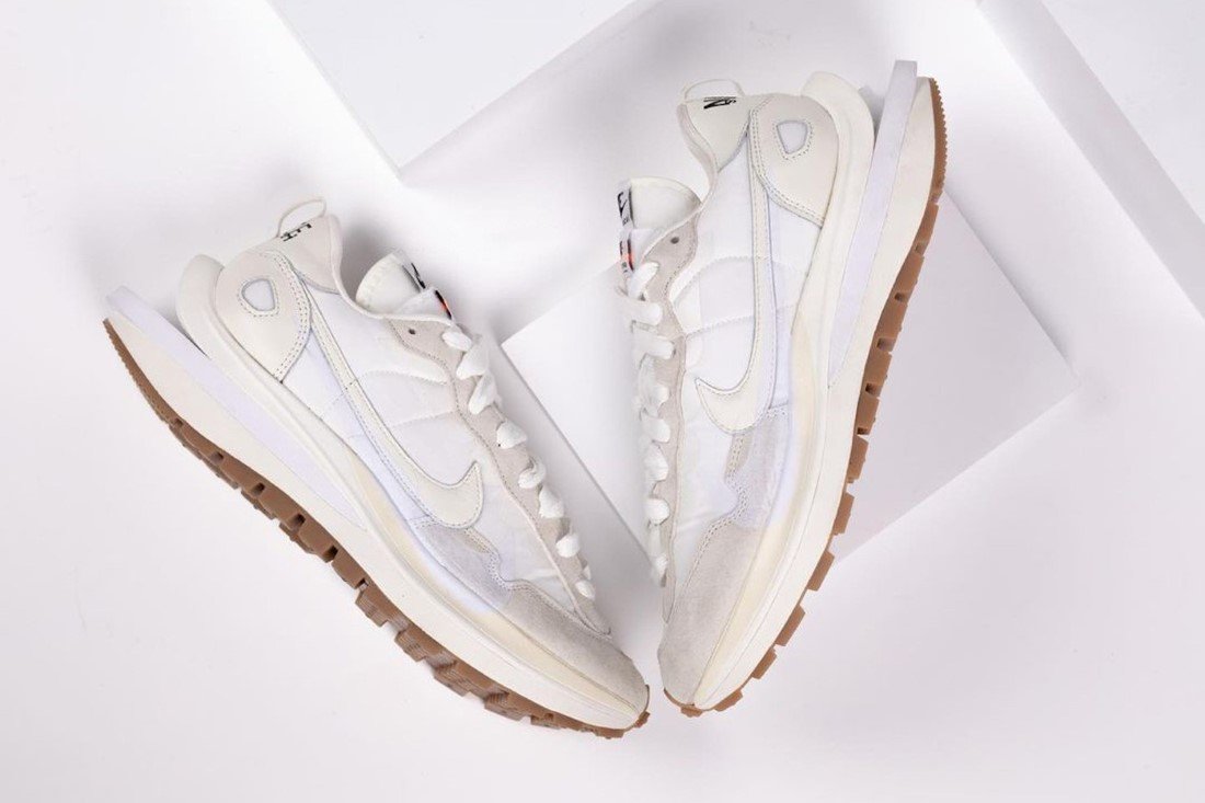 sacai x Nike Vaporwaffle Sail 2 sacai x Nike Vaporwaffle "Sail"