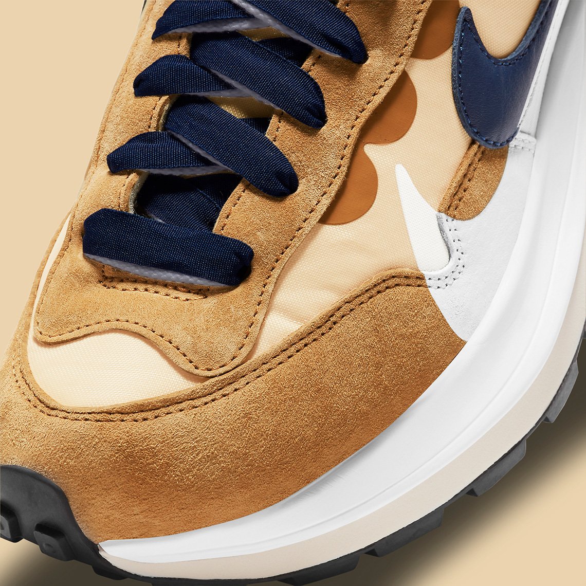 sacai x Nike Vaporwaffle Sesame 7 sacai x Nike Vaporwaffle Sesame