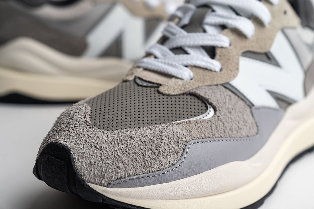 New Balance Collection Grey Day 2021 7 New Balance 574 - Collection Grey Day 2021
