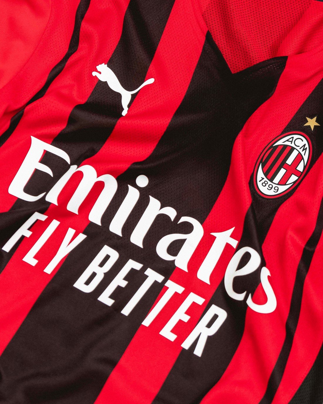 PUMA Football x AC Milan Maillot Domicile 2021 2022 2 PUMA Football x AC Milan Maillot Domicile 2021-2022