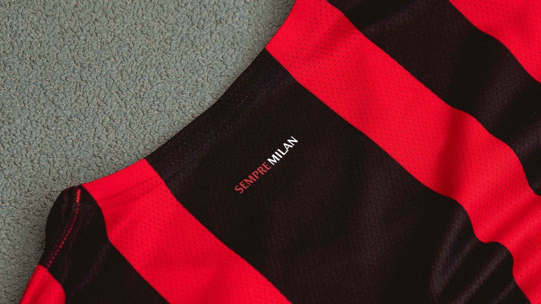 PUMA Football x AC Milan Maillot Domicile 2021 2022 3 PUMA Football x AC Milan Maillot Domicile 2021-2022