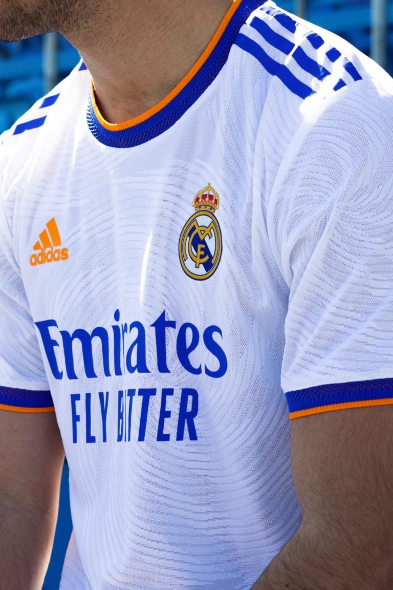 Adidas Football Dévoile Le Nouveau Maillot Domicile 20212022 Du Real Madrid ESSENTIAL HOMME