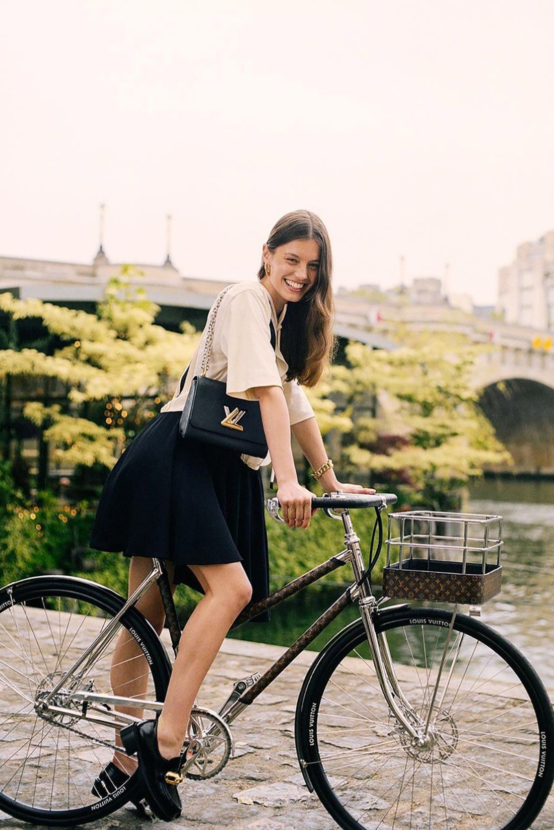 Explorez Le Jungle Urbain Avec Chic Avec Les Vélos De Louis Vuitton X  Maison Tamboite ! - ESSENTIAL HOMME