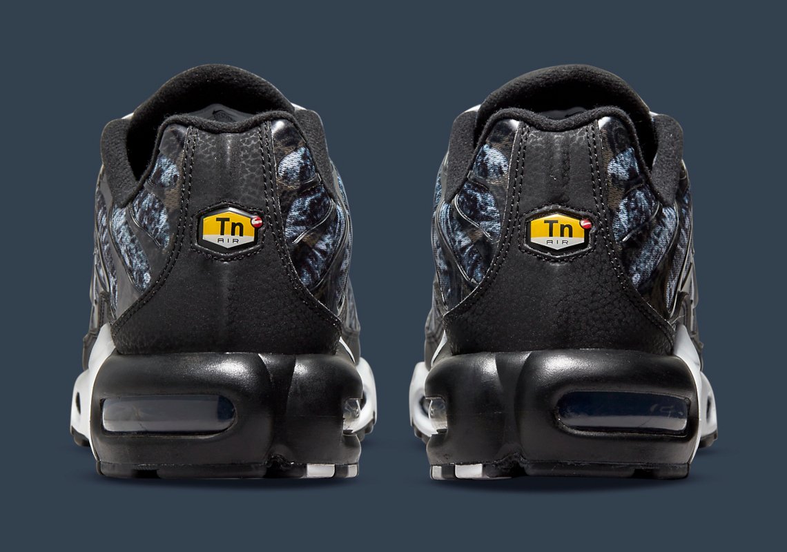 Nike Air Max Plus Camouflage "Midnight Navy"
