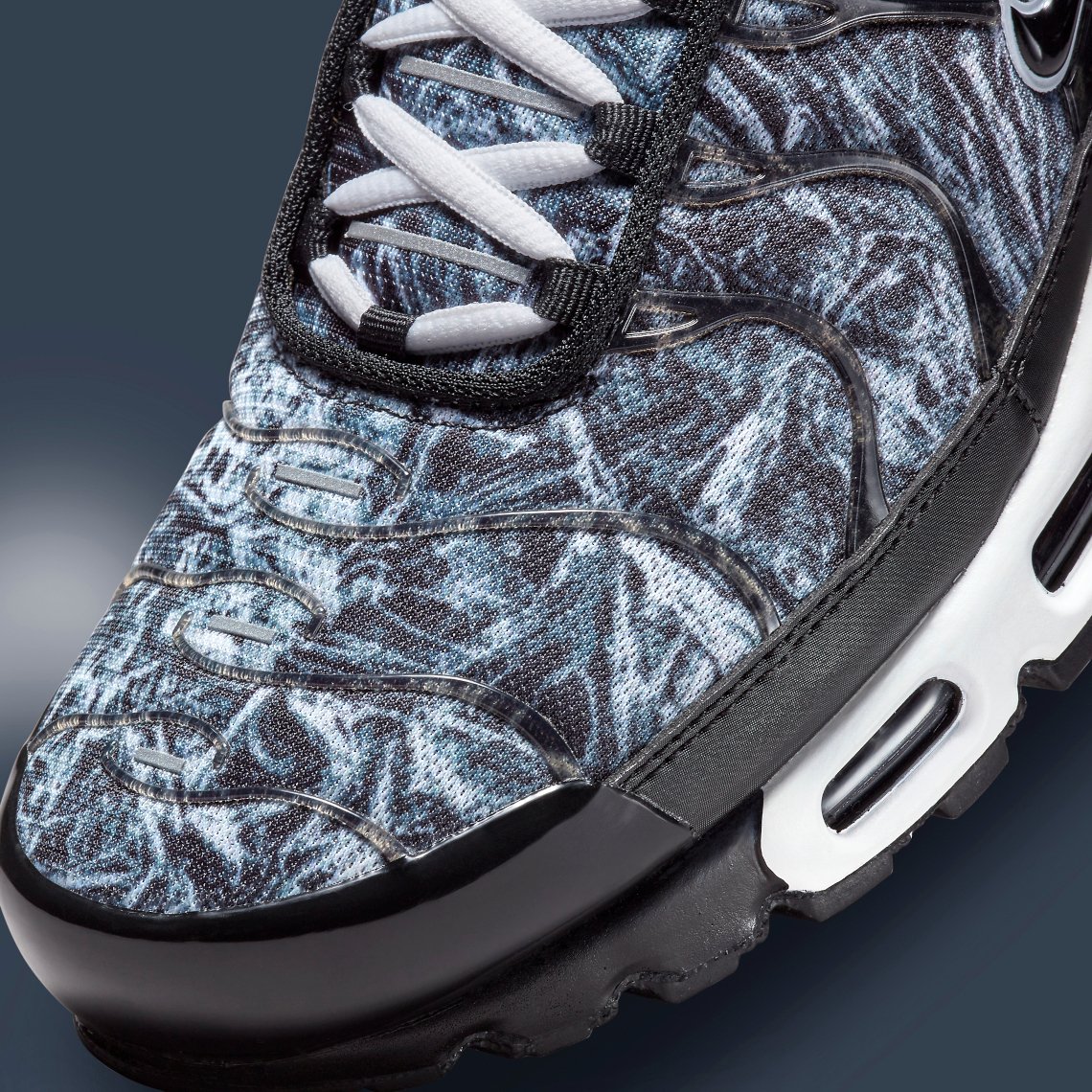 Nike Air Max Plus Camouflage Midnight Navy 6 Nike Air Max Plus Camouflage "Midnight Navy"