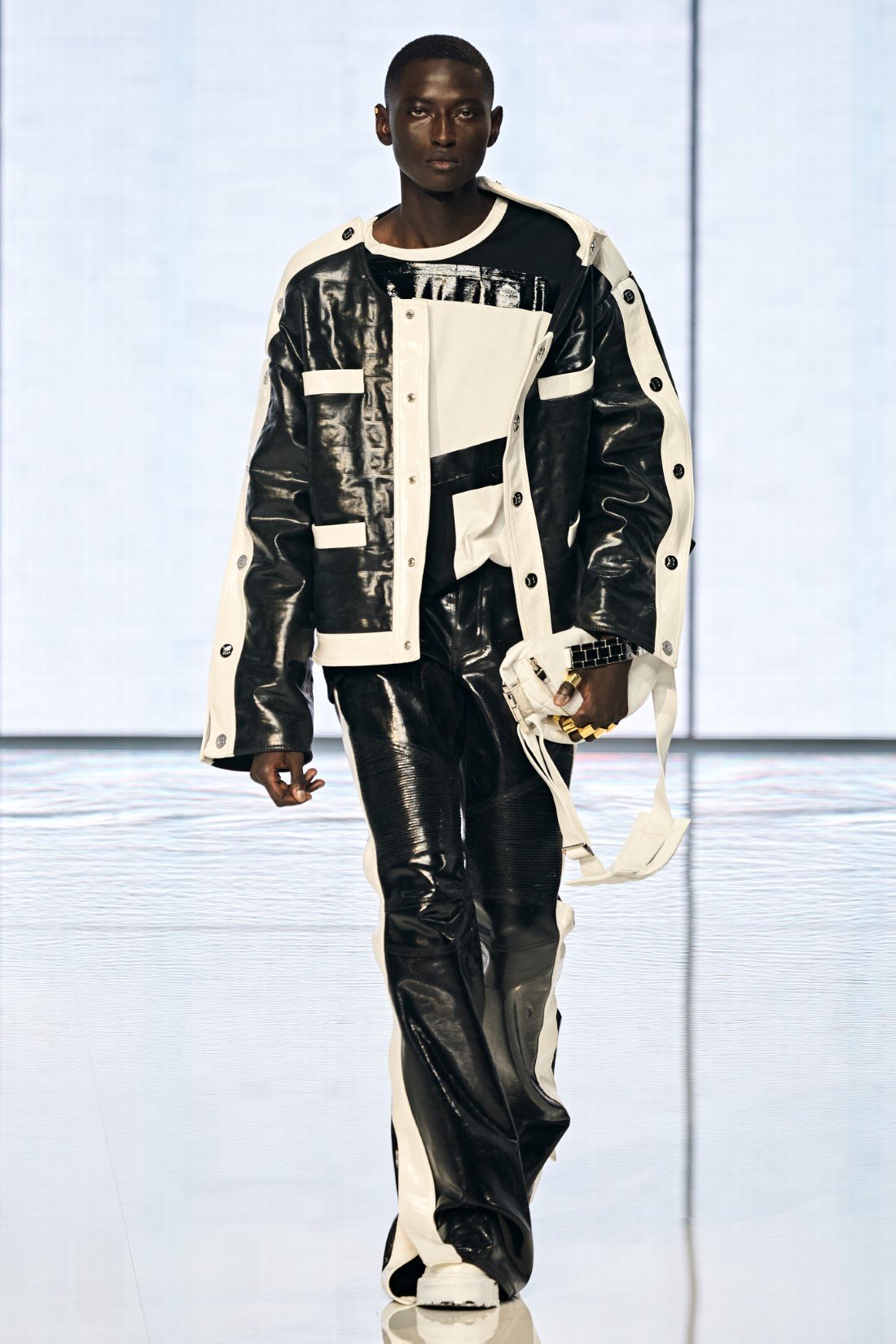 Balmain Printemps Ete 2022 Paris Fashion Week 16 Balmain - Printemps-Été 2022 - Paris Fashion Week