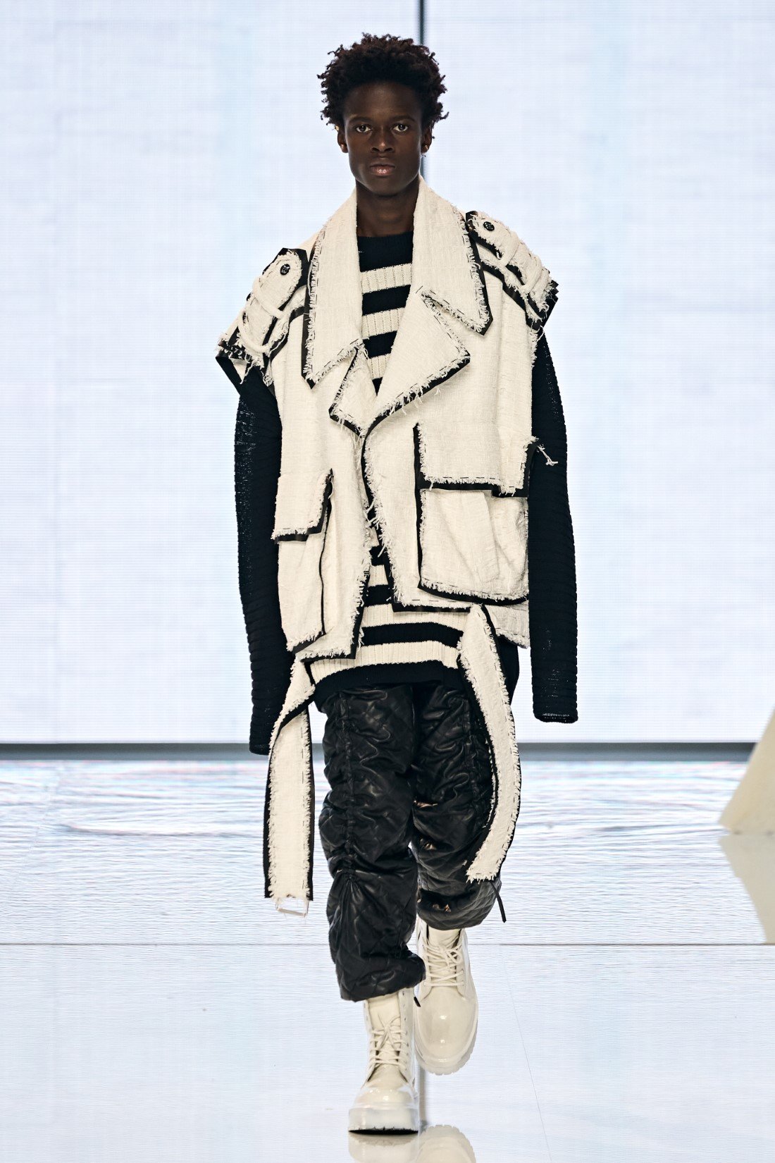 Balmain Printemps Ete 2022 Paris Fashion Week 23 Balmain - Printemps-Été 2022 - Paris Fashion Week