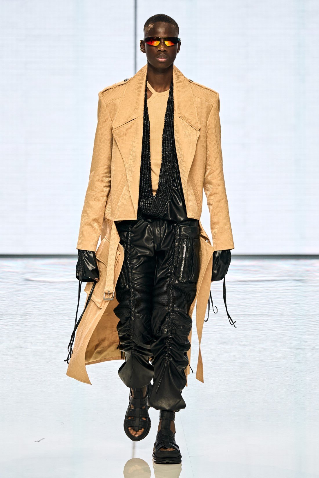 Balmain Printemps Ete 2022 Paris Fashion Week 30 Balmain - Printemps-Été 2022 - Paris Fashion Week