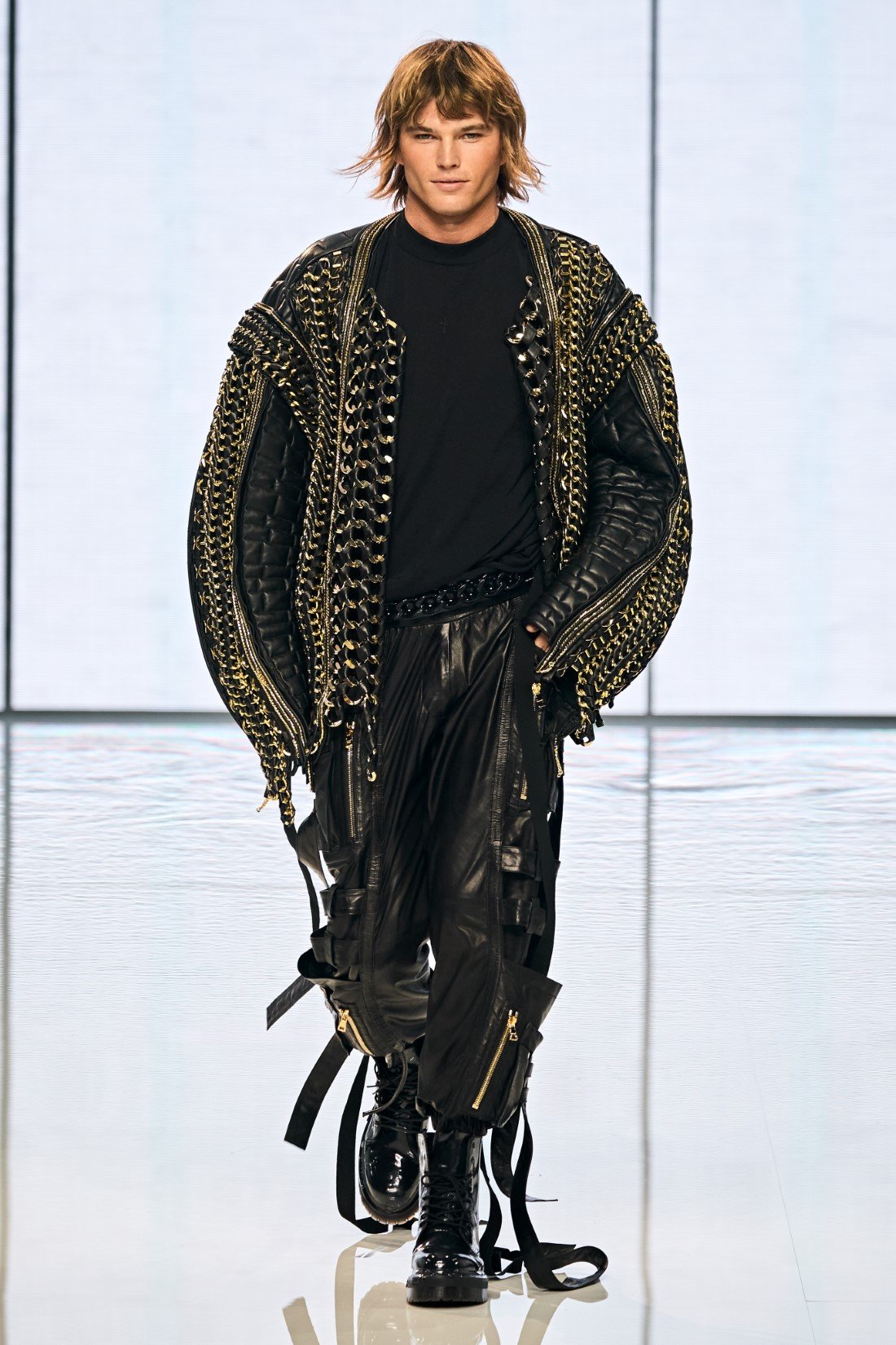 Balmain Printemps Ete 2022 Paris Fashion Week 37 Balmain - Printemps-Été 2022 - Paris Fashion Week