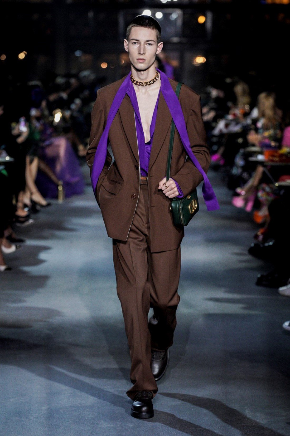 Valentino Printemps Ete 2022 Paris Fashion Week 10 Valentino - Printemps-Été 2022 - Paris Fashion Week
