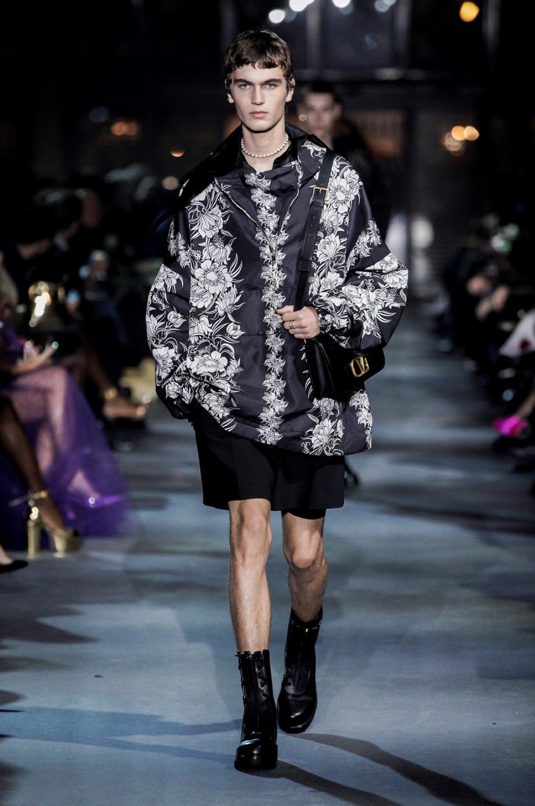 Valentino Printemps Ete 2022 Paris Fashion Week 14 Valentino - Printemps-Été 2022 - Paris Fashion Week