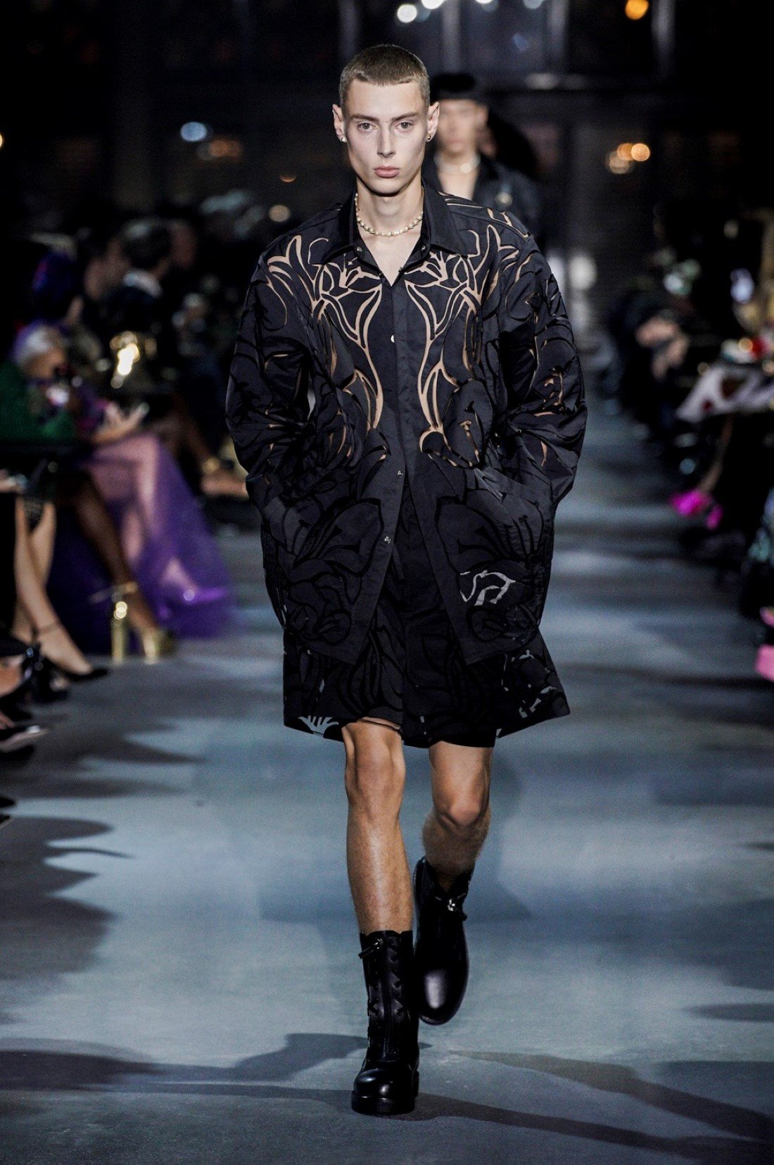 Valentino Printemps Ete 2022 Paris Fashion Week 15 Valentino - Printemps-Été 2022 - Paris Fashion Week