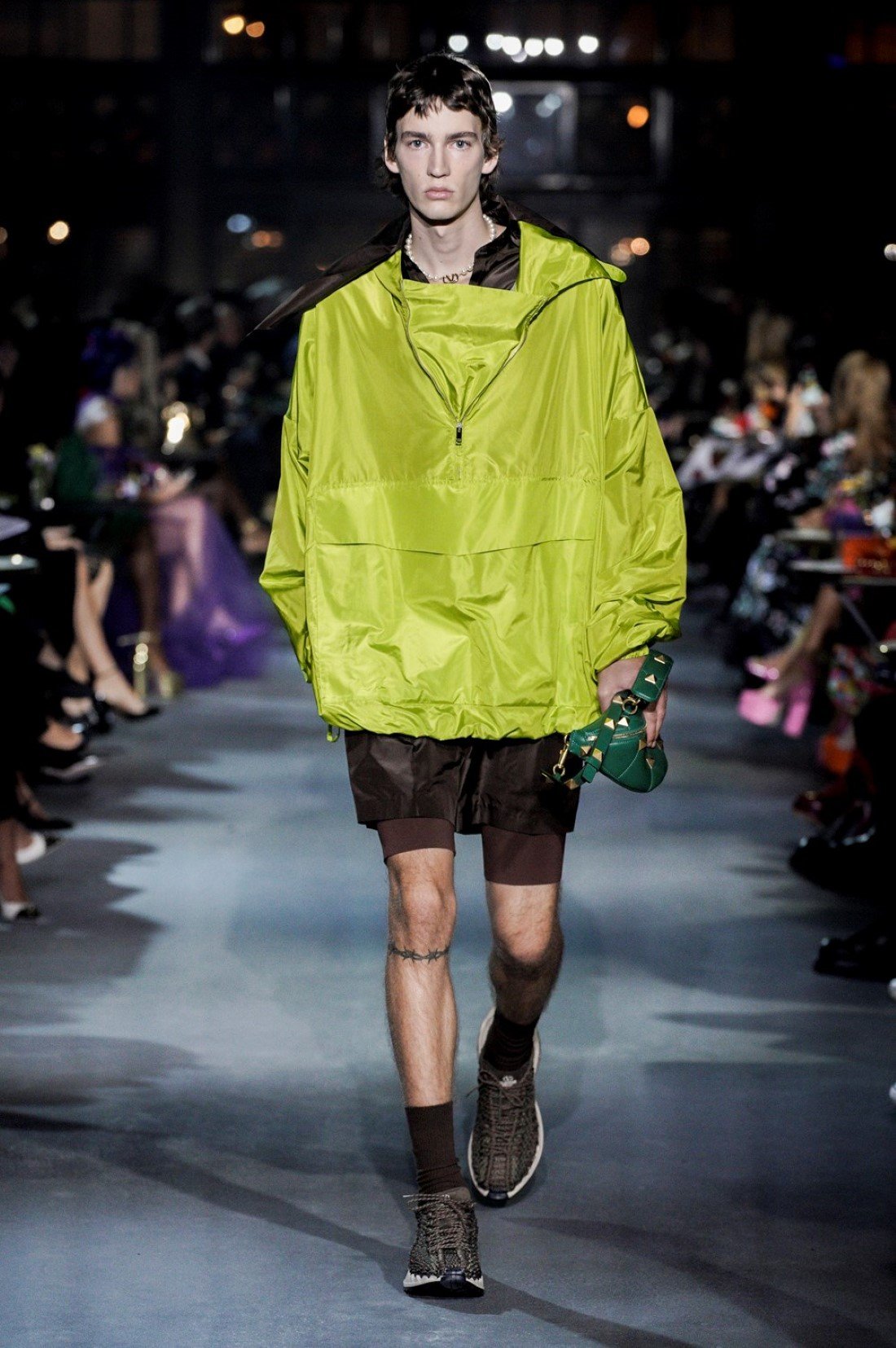 Valentino Printemps Ete 2022 Paris Fashion Week 19 Valentino - Printemps-Été 2022 - Paris Fashion Week