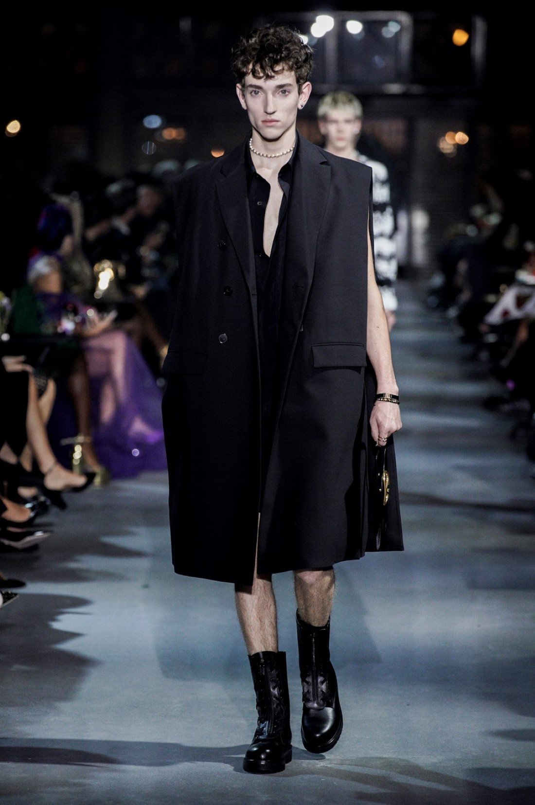 Valentino Printemps Ete 2022 Paris Fashion Week 21 Valentino - Printemps-Été 2022 - Paris Fashion Week