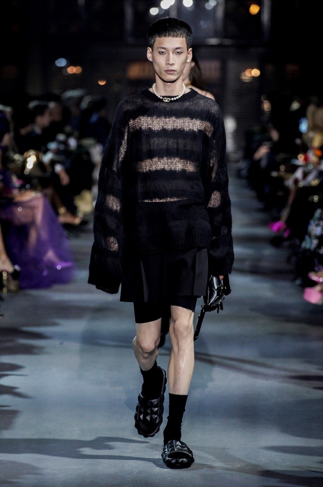 Valentino Printemps Ete 2022 Paris Fashion Week 8 Valentino - Printemps-Été 2022 - Paris Fashion Week