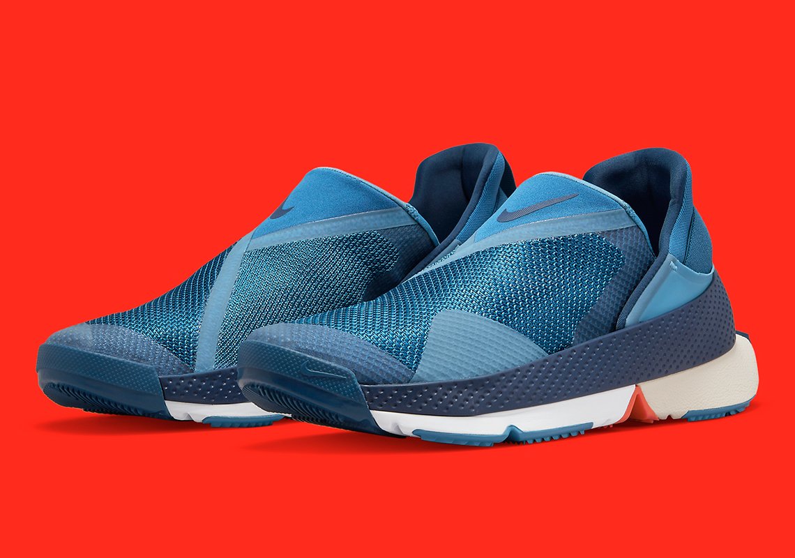 Nike Go FlyEase Blue Red 1 Nike Go FlyEase Blue & Red