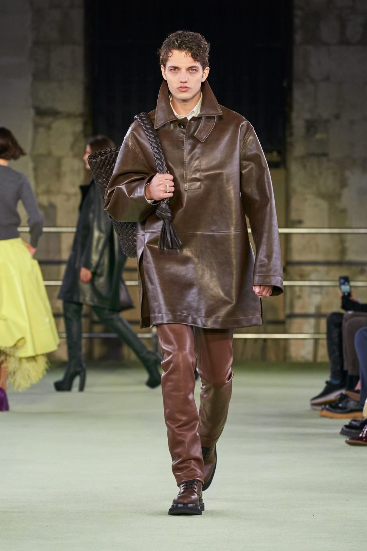 Bottega Veneta - Fall-Winter 2022 - Milan Fashion Week