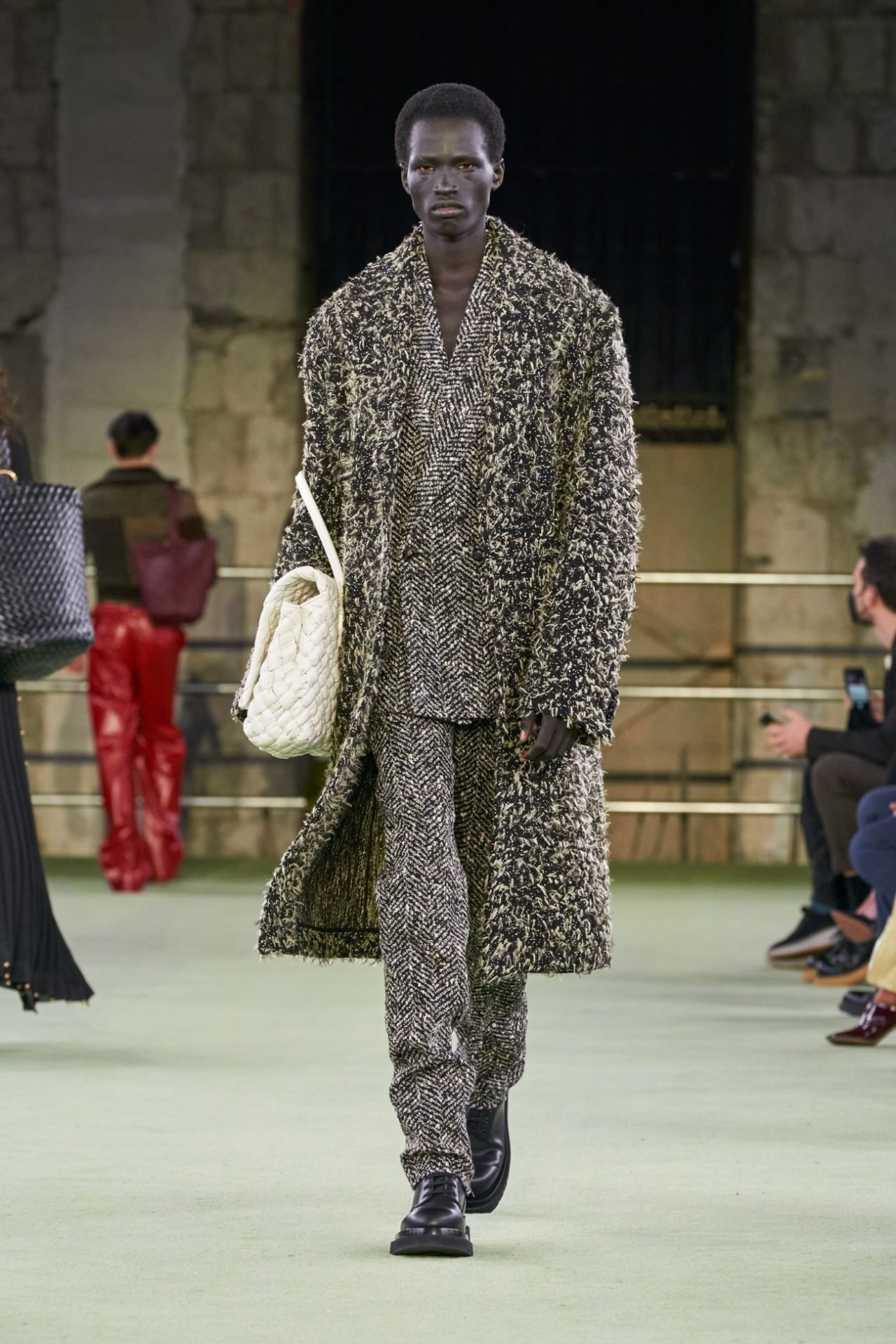 Bottega Veneta - Fall-Winter 2022 - Milan Fashion Week