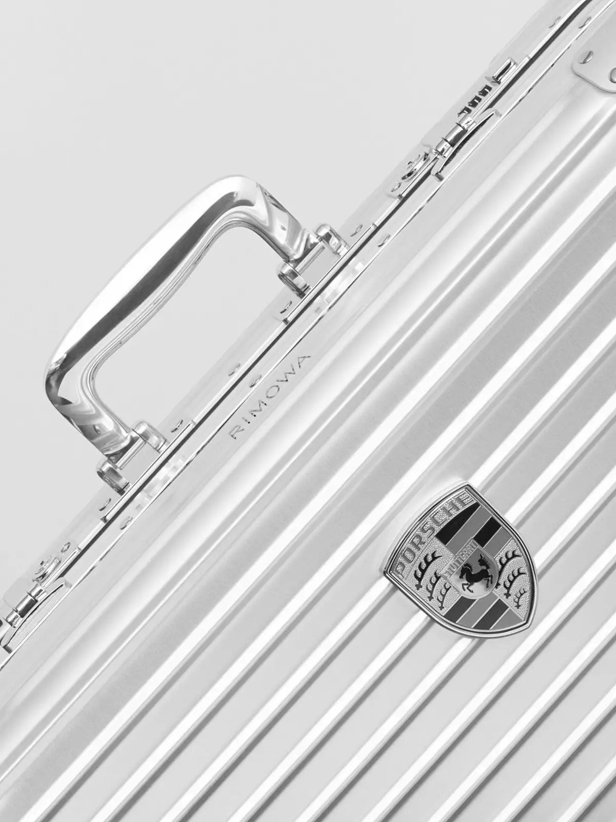 Rimowa x Porsche 3 Rimowa x Porsche
