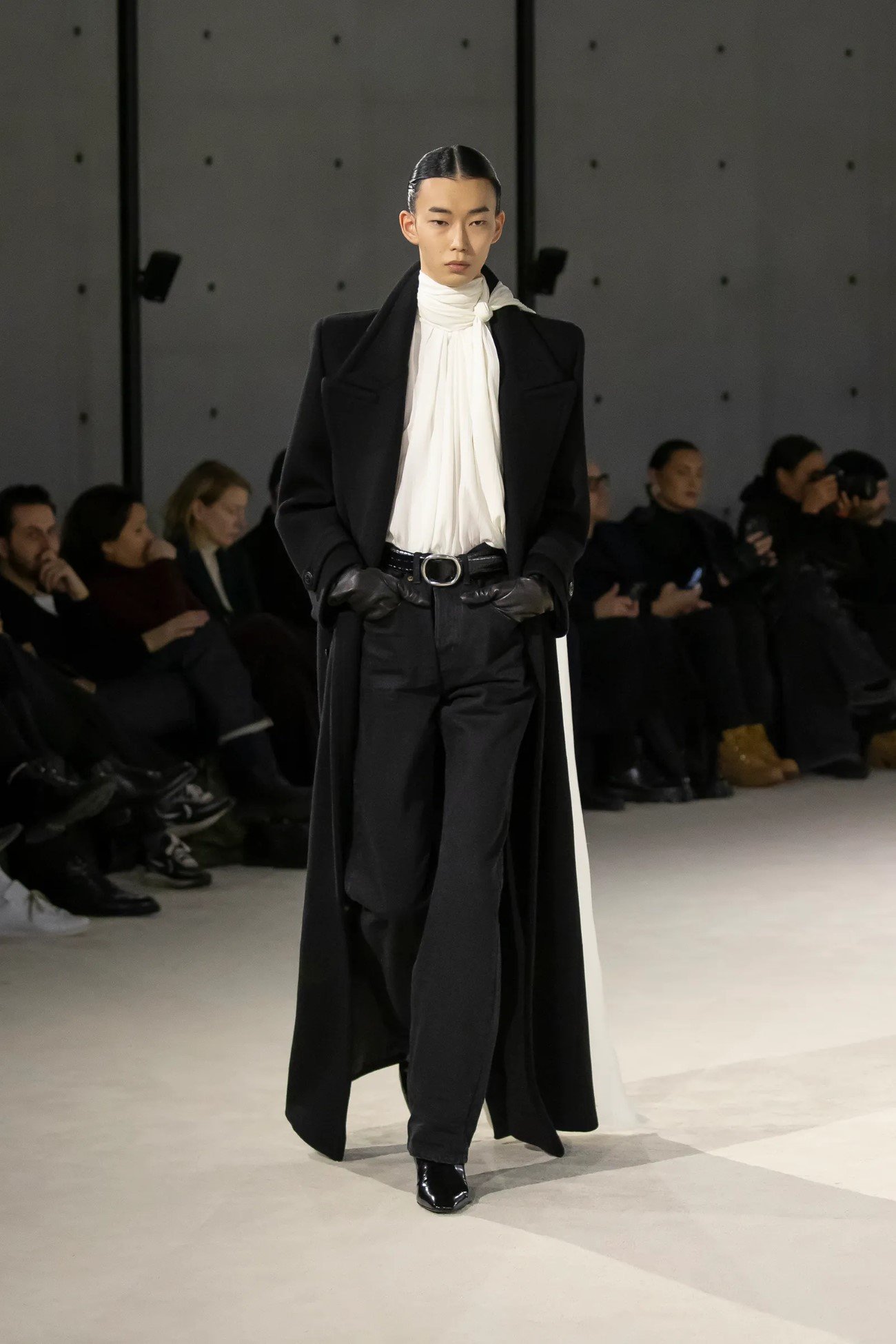 Saint Laurent - Automne-Hiver 2023 - Paris Fashion Week Men's