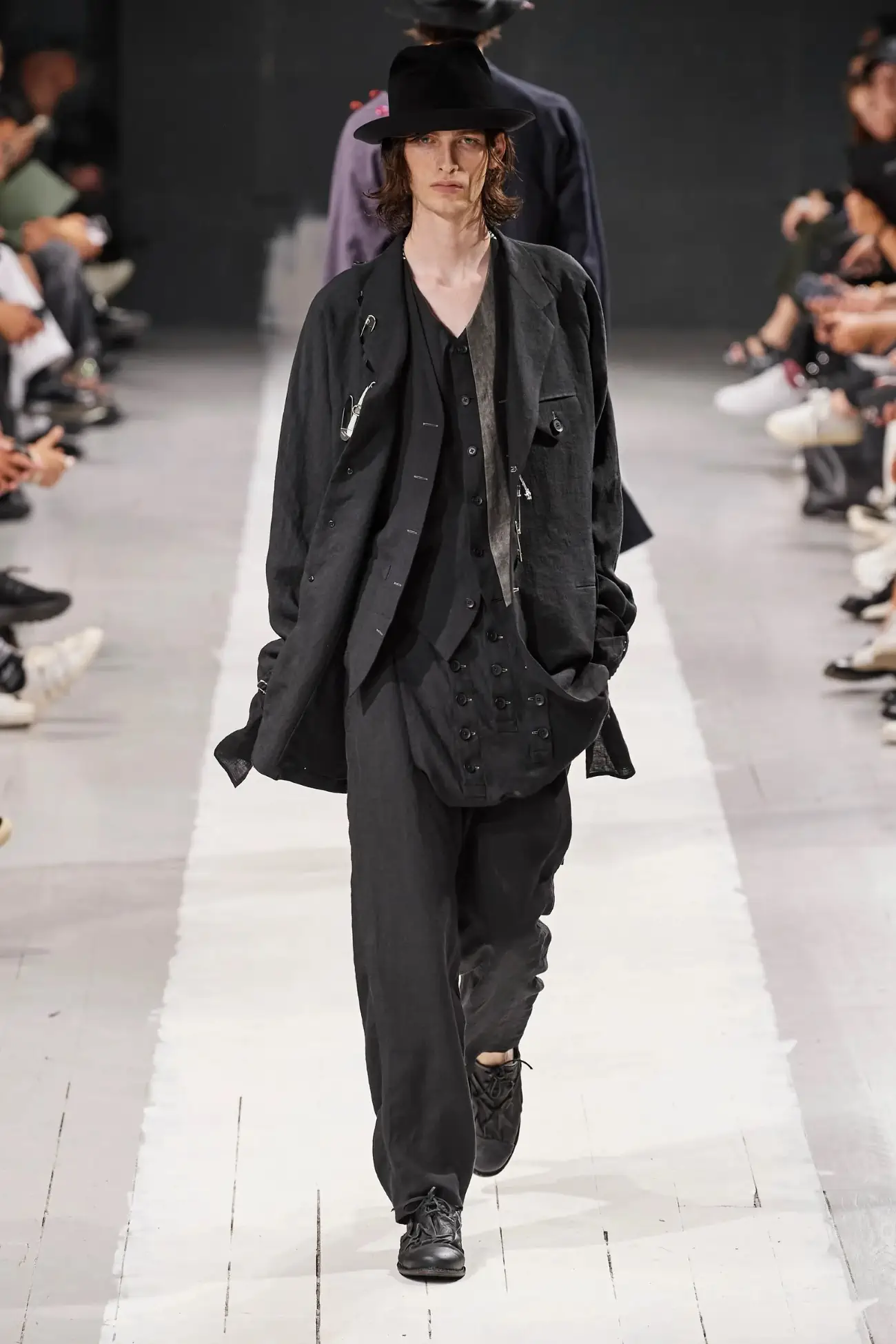 Yohji Yamamoto - Printemps-Été 2024 - Paris Fashion Week Men’s