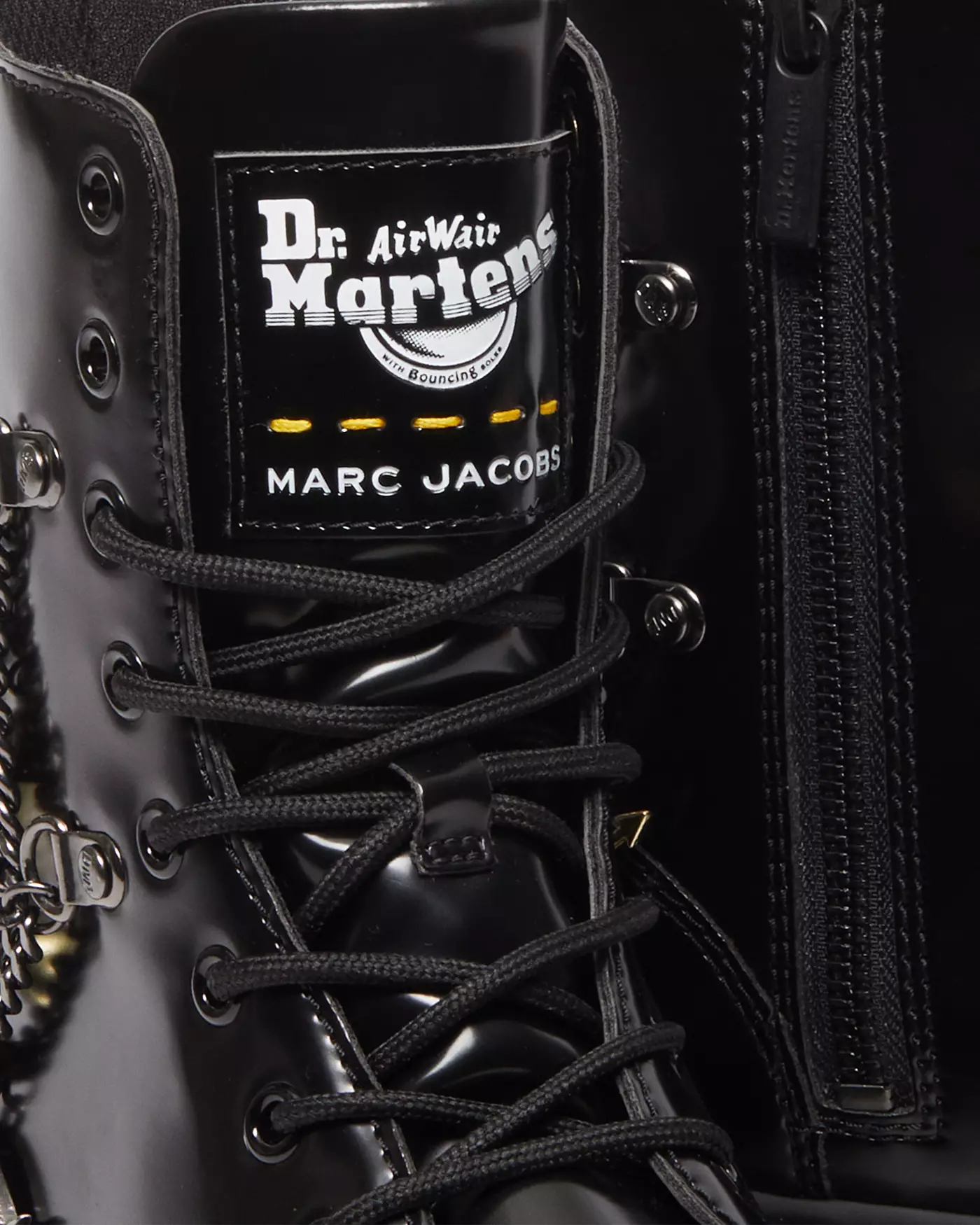Marc Jacobs et Dr. Martens rallument leur flamme créative