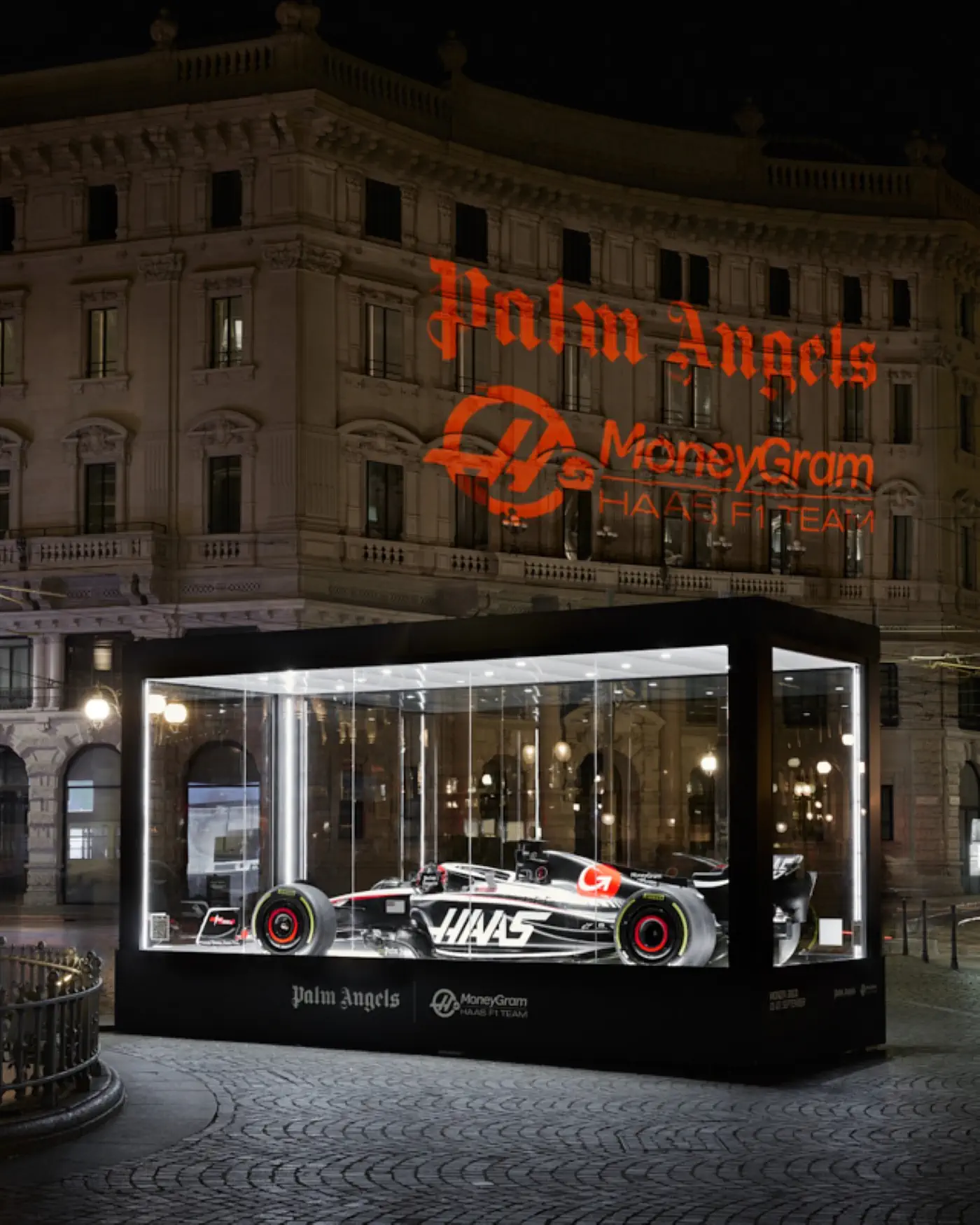 Palm Angels s'associe à MoneyGram Haas F1 pour un dynamique Drop 2